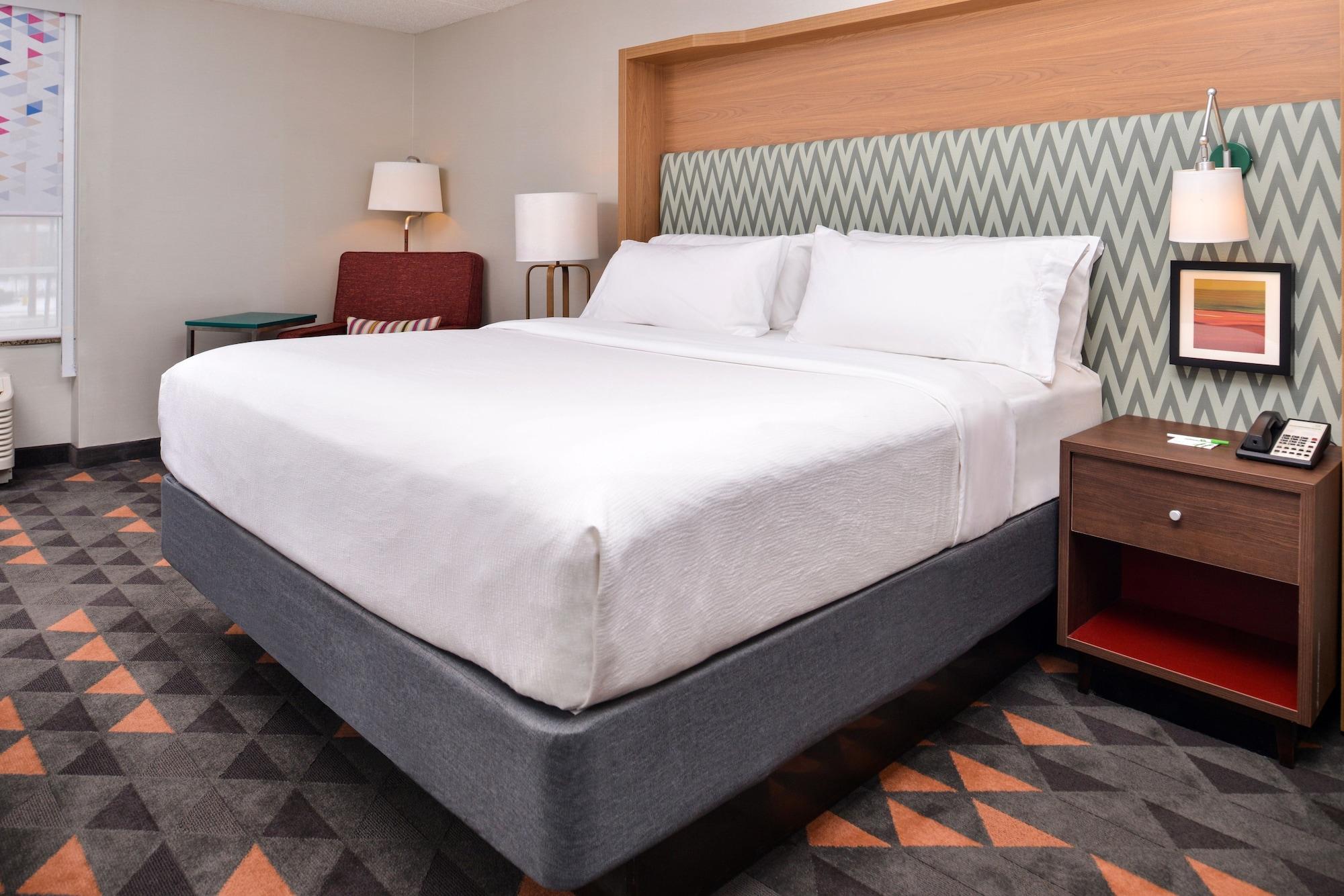 Holiday Inn Hotel & Suites Rochester - Marketplace By Ihg Экстерьер фото