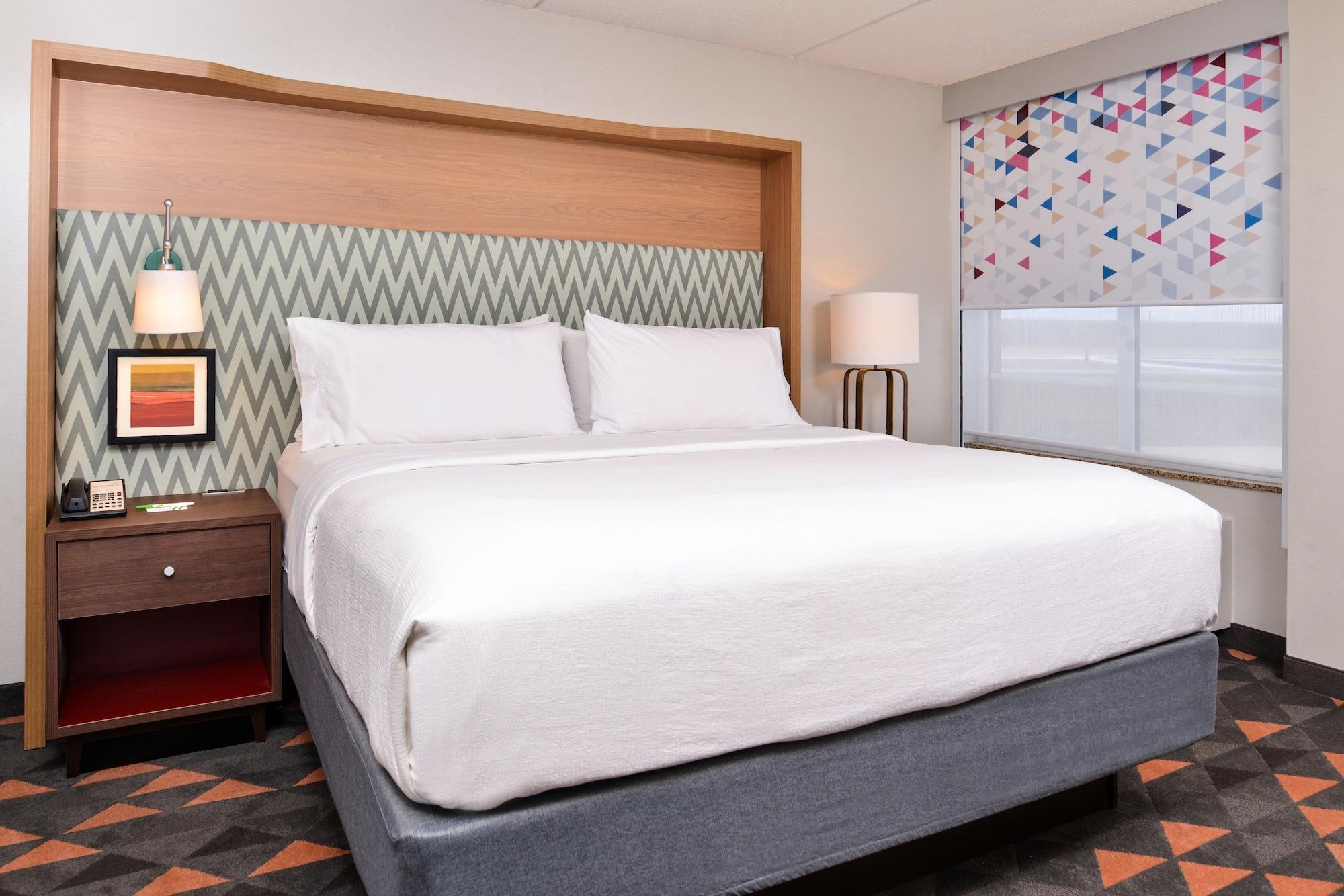 Holiday Inn Hotel & Suites Rochester - Marketplace By Ihg Экстерьер фото