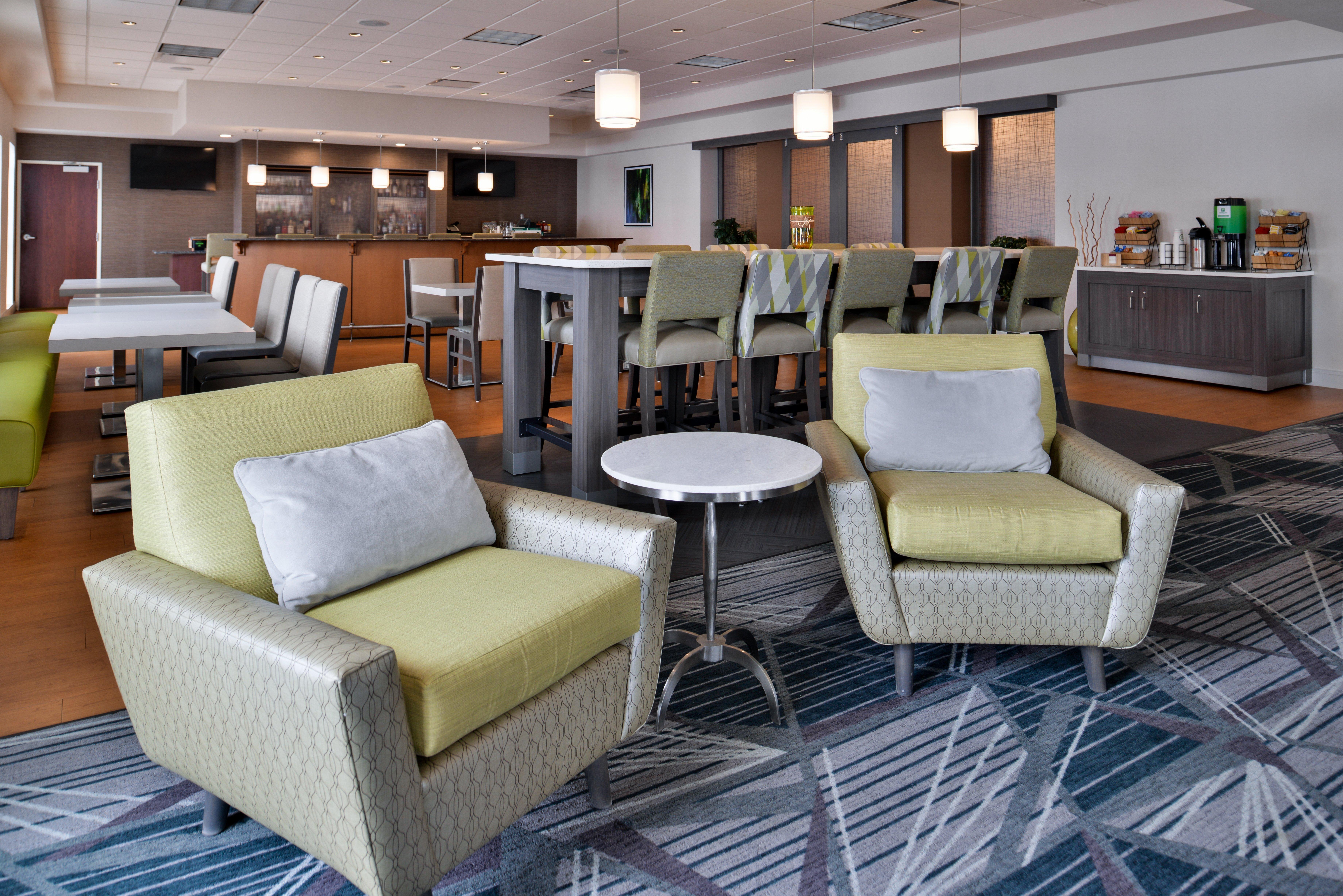 Holiday Inn Hotel & Suites Rochester - Marketplace By Ihg Экстерьер фото