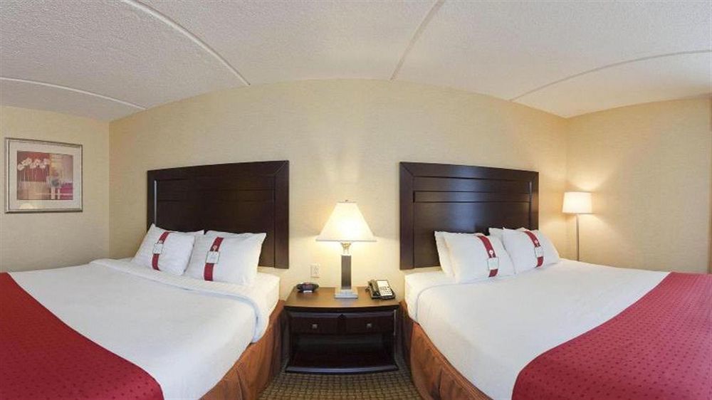Holiday Inn Hotel & Suites Rochester - Marketplace By Ihg Экстерьер фото