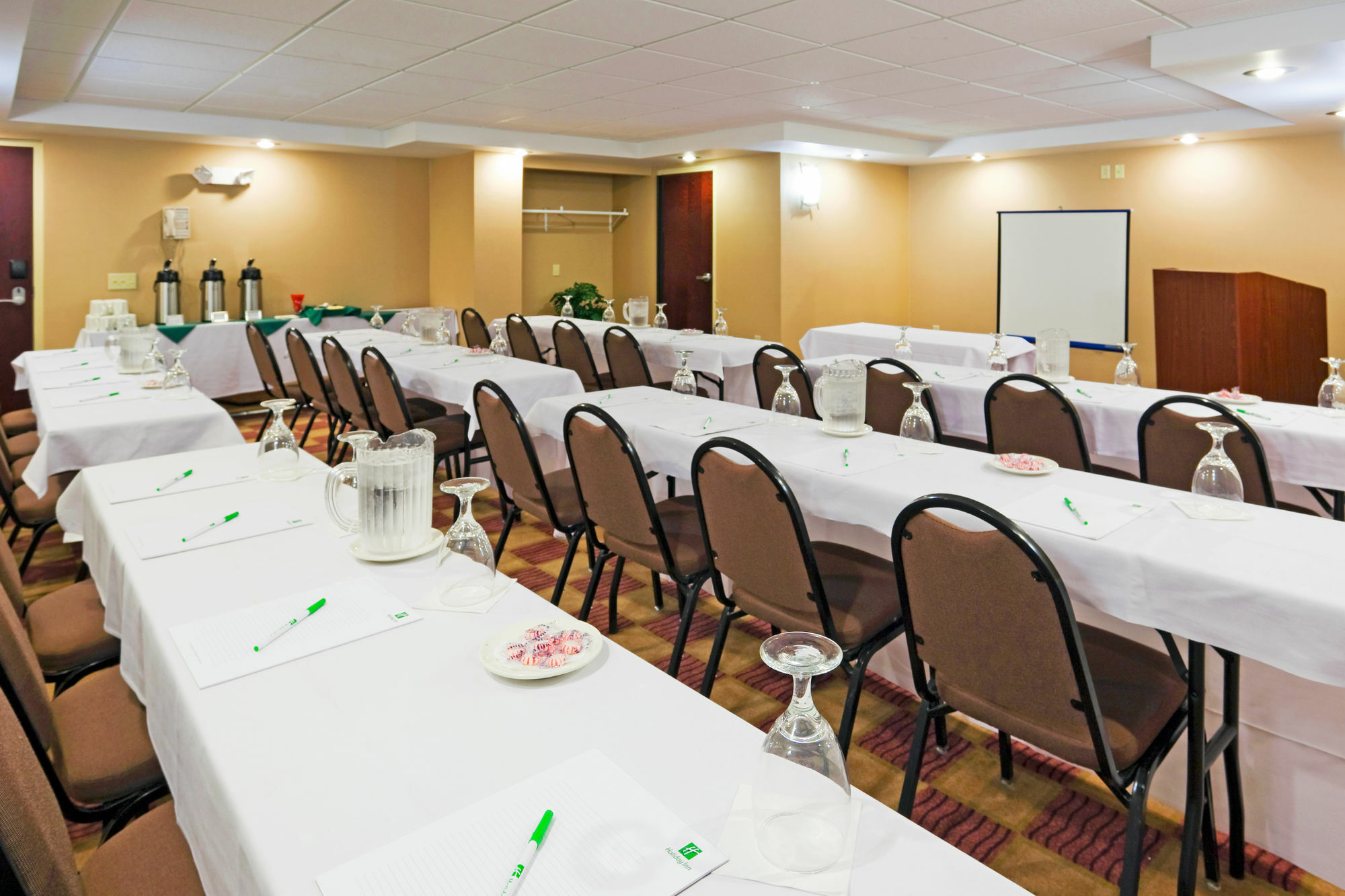 Holiday Inn Hotel & Suites Rochester - Marketplace By Ihg Экстерьер фото